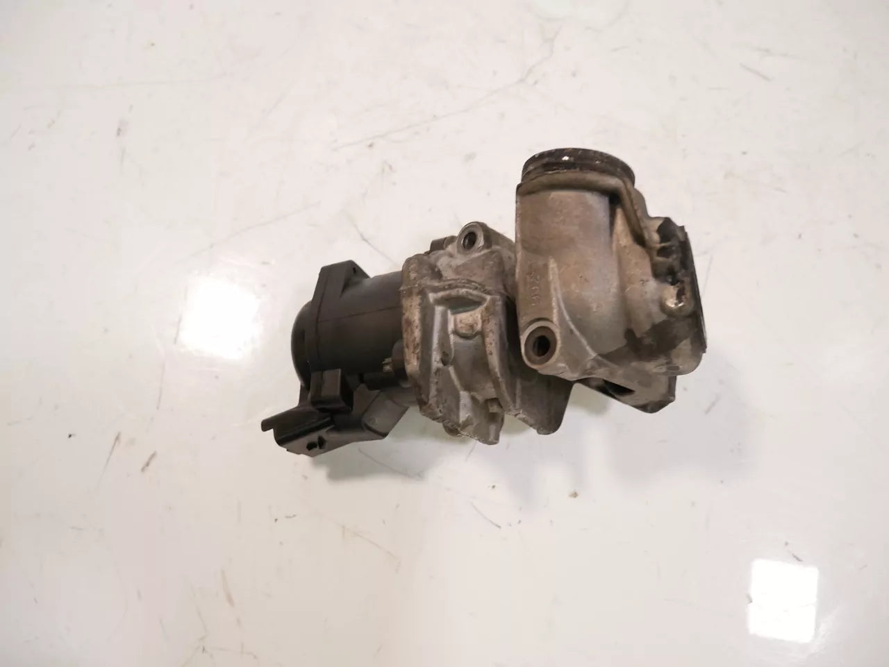 Válvula EGR Citroen Peugeot Berlingo Partner 1.6 HDI 9HT DV6BTED4 9H03