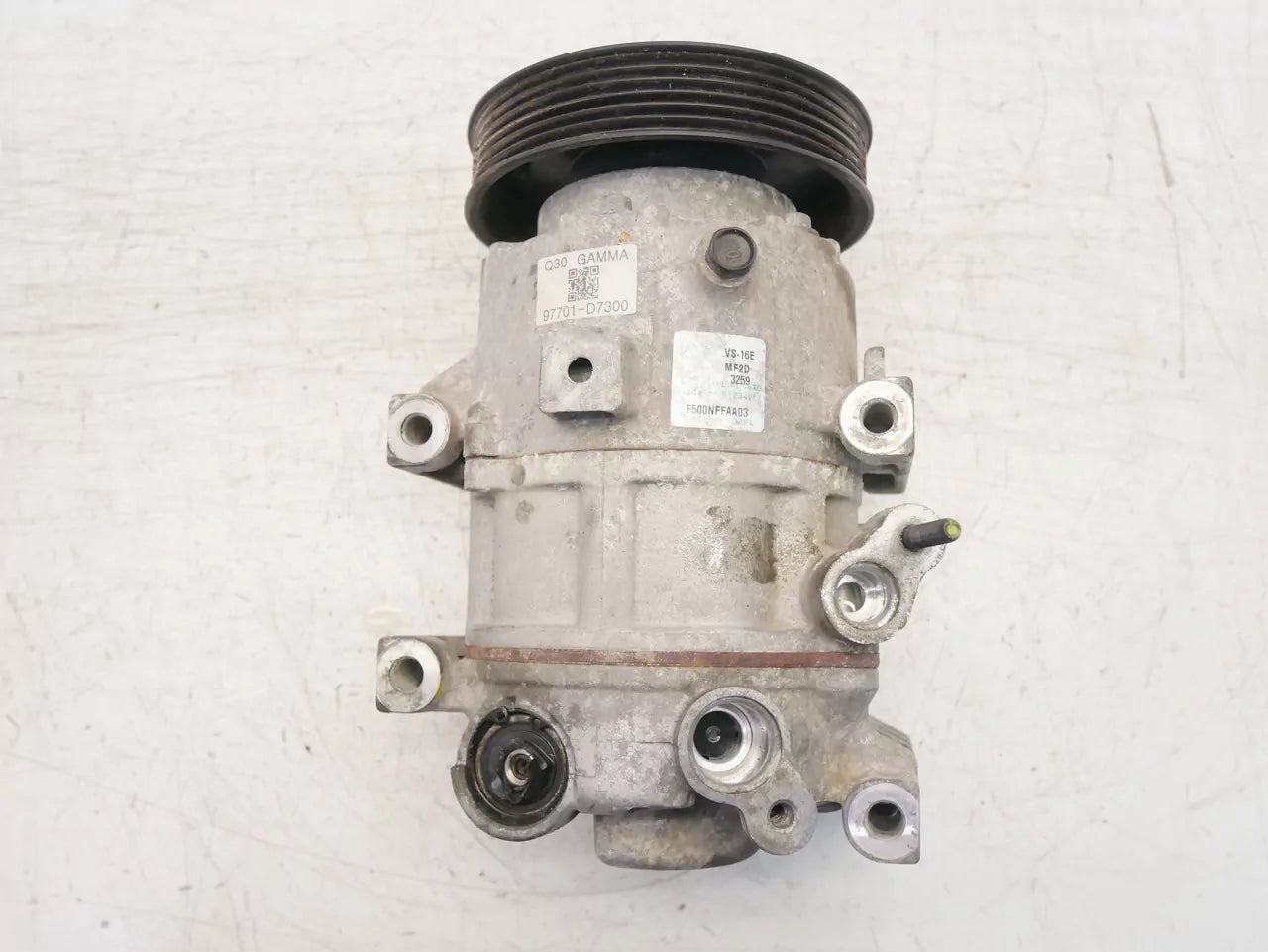 Compresor de aire acondicionado Hyundai Kia Sportage QL 1.6 GDI G4FD 97701-D7300