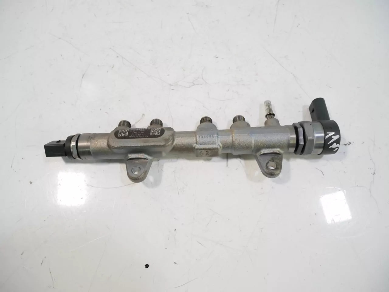 Tubo de raíl BMW Serie 1 F21 F20 1.5 116 d B37D15A B37 8511629