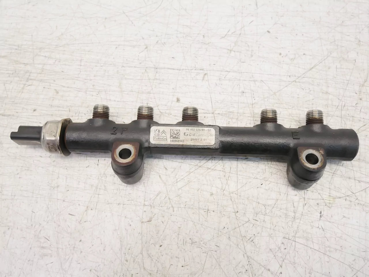 Tubo de raíl Ford C-Max Focus 1.6 D TDCI T1DA 9685297580
