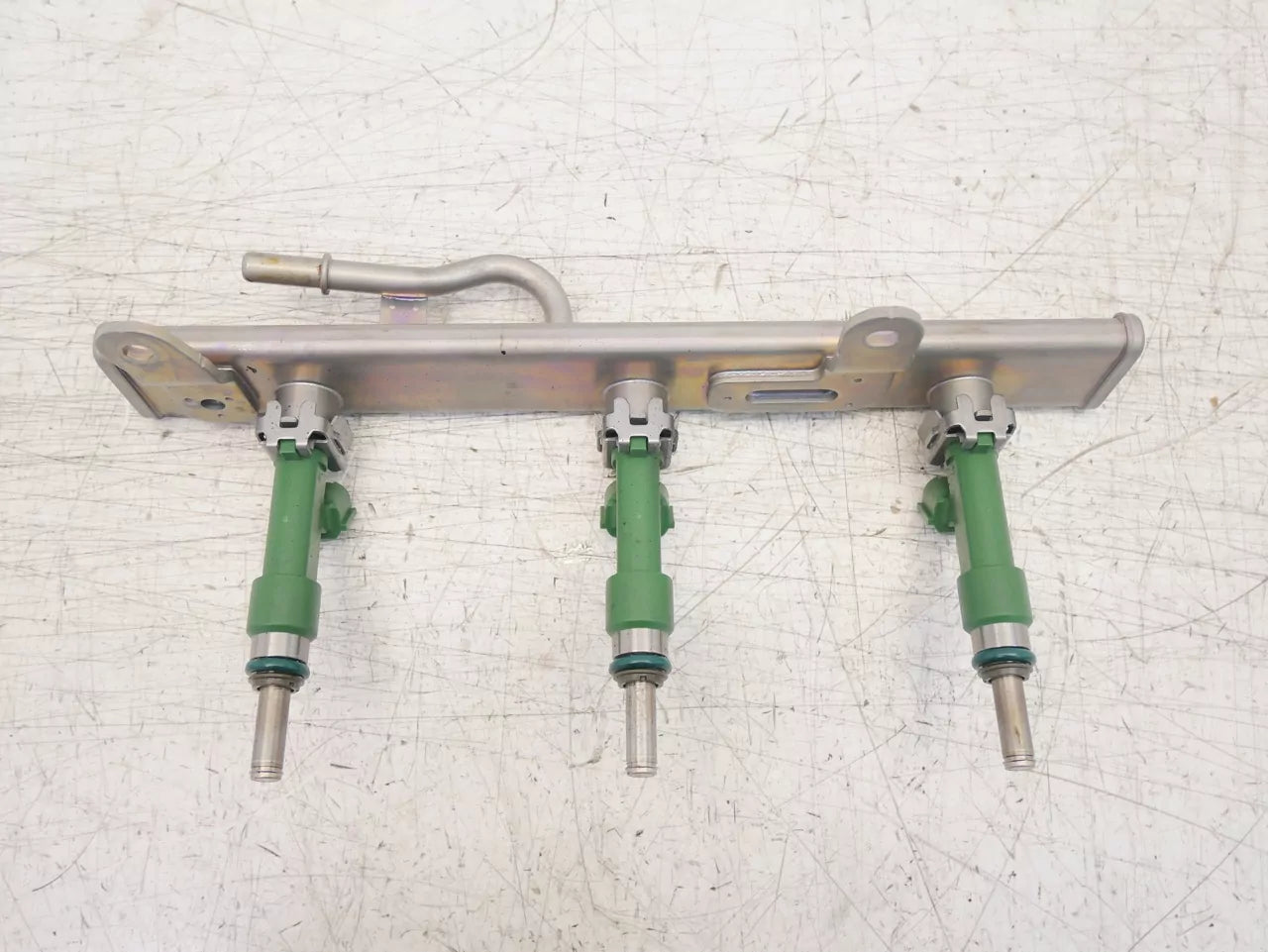 Carril del inyector Dacia Renault Sandero 1.0 H4D470 H4D 175204021R