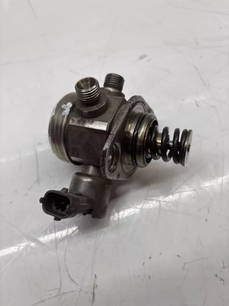 Bomba de combustible Jaguar XK II 5.0 V8 508PS AJ133 8W93-9D376-AE