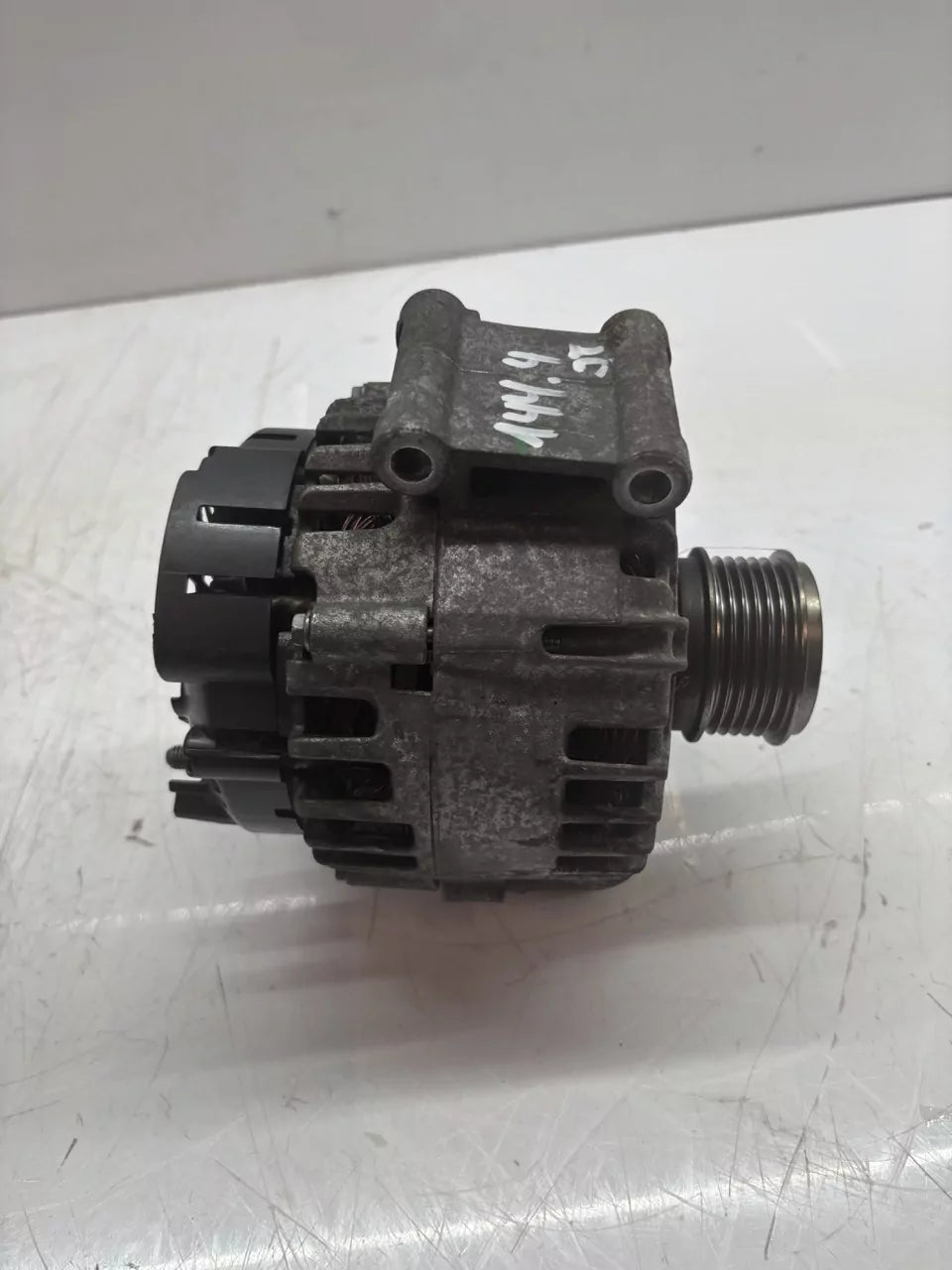 Alternador Volkswagen Audi Seat A3 Golf VII 2.0 TFSI TSI CJXC CJX 06J903023