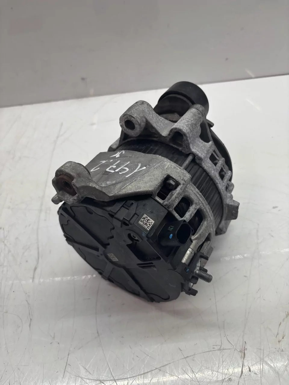 Alternador BMW X5 G05 3.0 d B57D30A B57 8571358