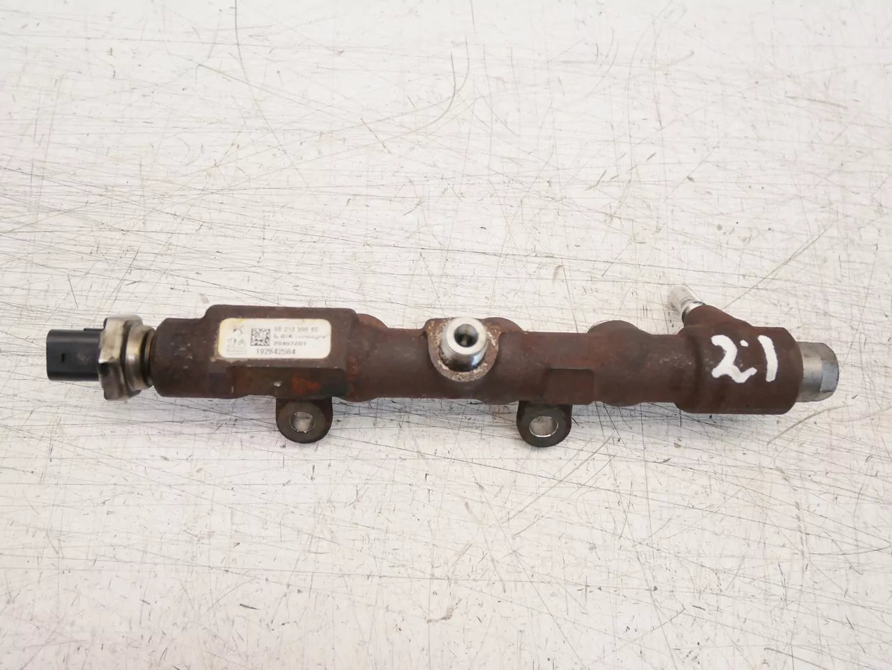 Tubo de raíl Citroen Peugeot 1.5 BlueHDI HDI YHY DV5RD YH01 9821399680