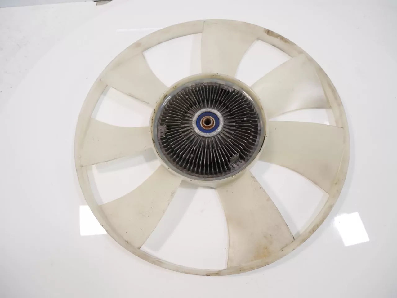Rueda de ventilador Mercedes-Benz 2.2 CDI OM646.986 646.986 A0002009523