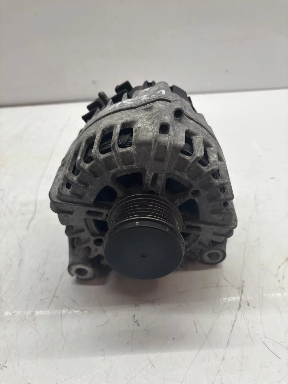 Alternador BMW Serie 3 F30 F31 F34 3.0 d 330d xDrive N57D30A N57 8570675