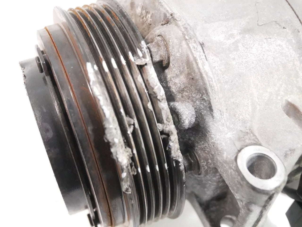 Compresor de aire acondicionado Defectuoso Mercedes-Benz CLS C257 2.9 CLS350 d OM656.929 A0008304500