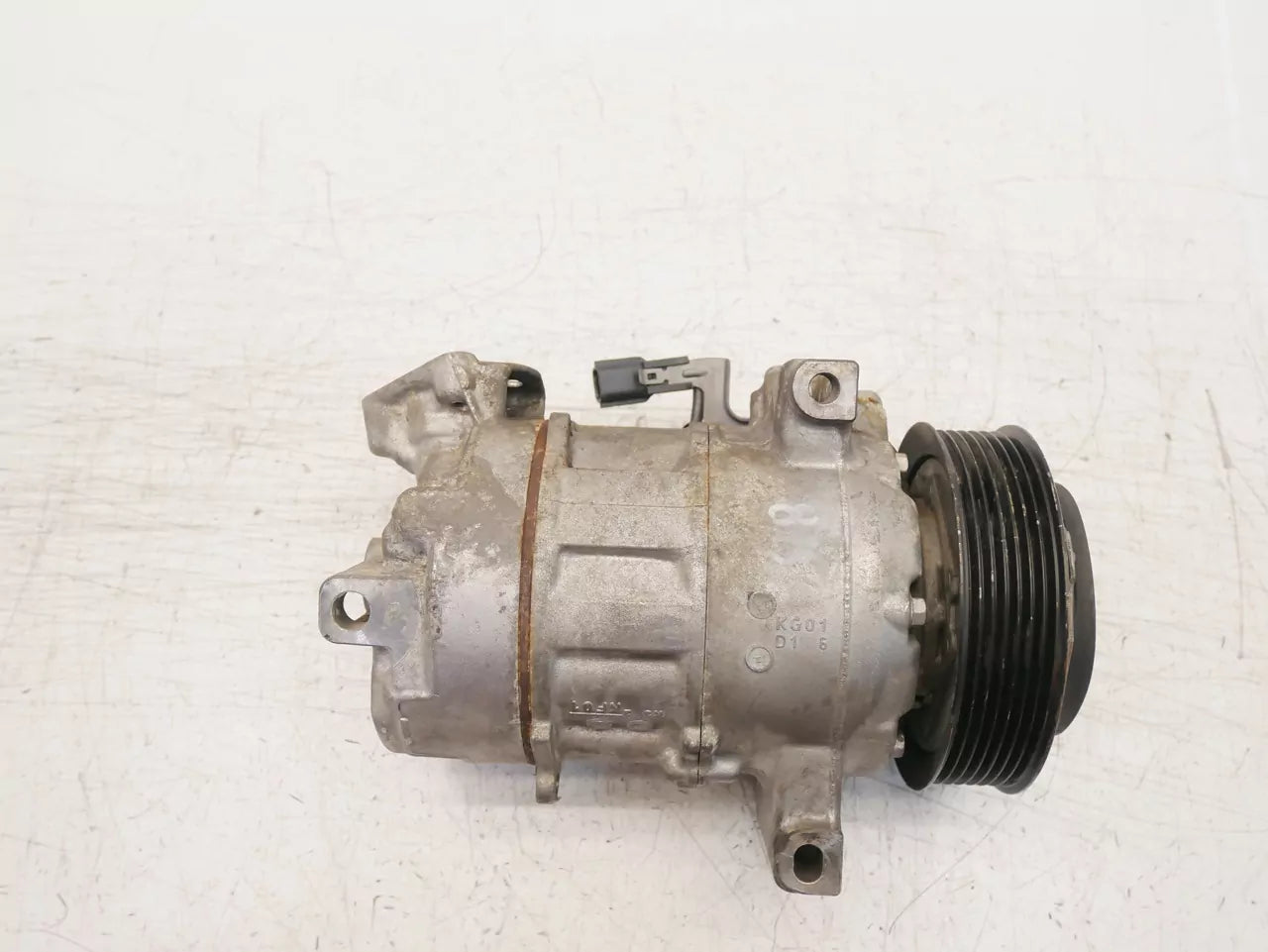 Compresor de aire acondicionado Renault 1.6 dCi R9M R9M414 926004EB0A 926006266R