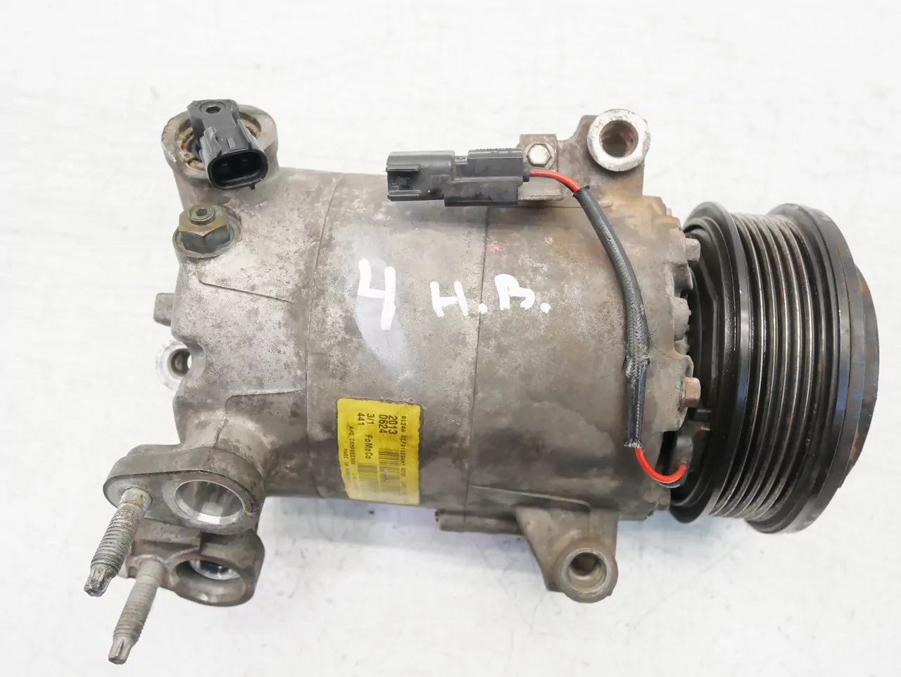 Compresor de aire acondicionado Ford B-Max Fiesta 1.0 EcoBoost SFJA CV61-19D629-FC
