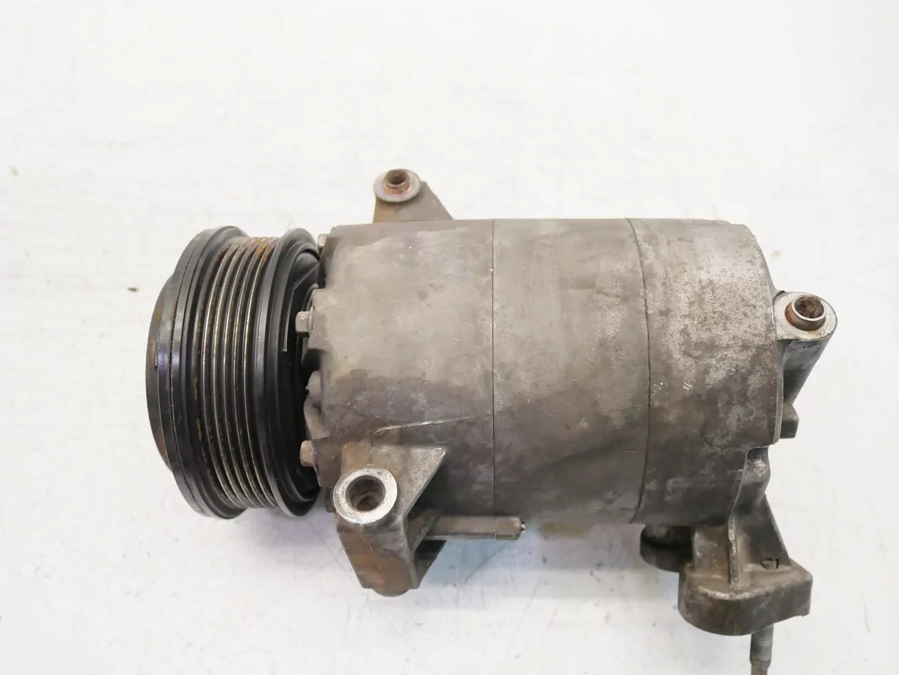 Compresor de aire acondicionado Ford B-Max Fiesta 1.0 EcoBoost SFJA CV61-19D629-FC