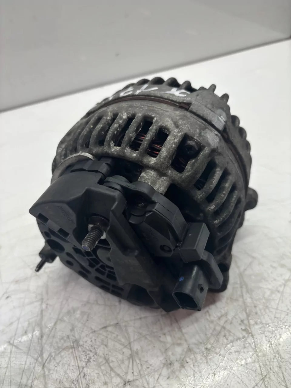 Alternador Seat Skoda Volkswagen Yeti Caddy Touran 2.0 TDI CFJA CFJ 06F903023F