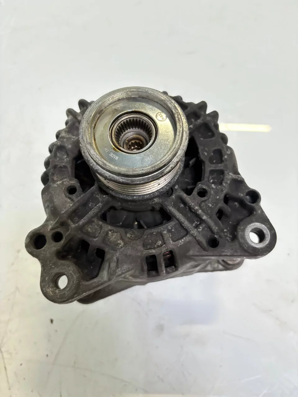 Alternador Volkswagen Audi Seat Skoda A3 Octavia Golf 1.6 TDI CAYC CAY 03L903023