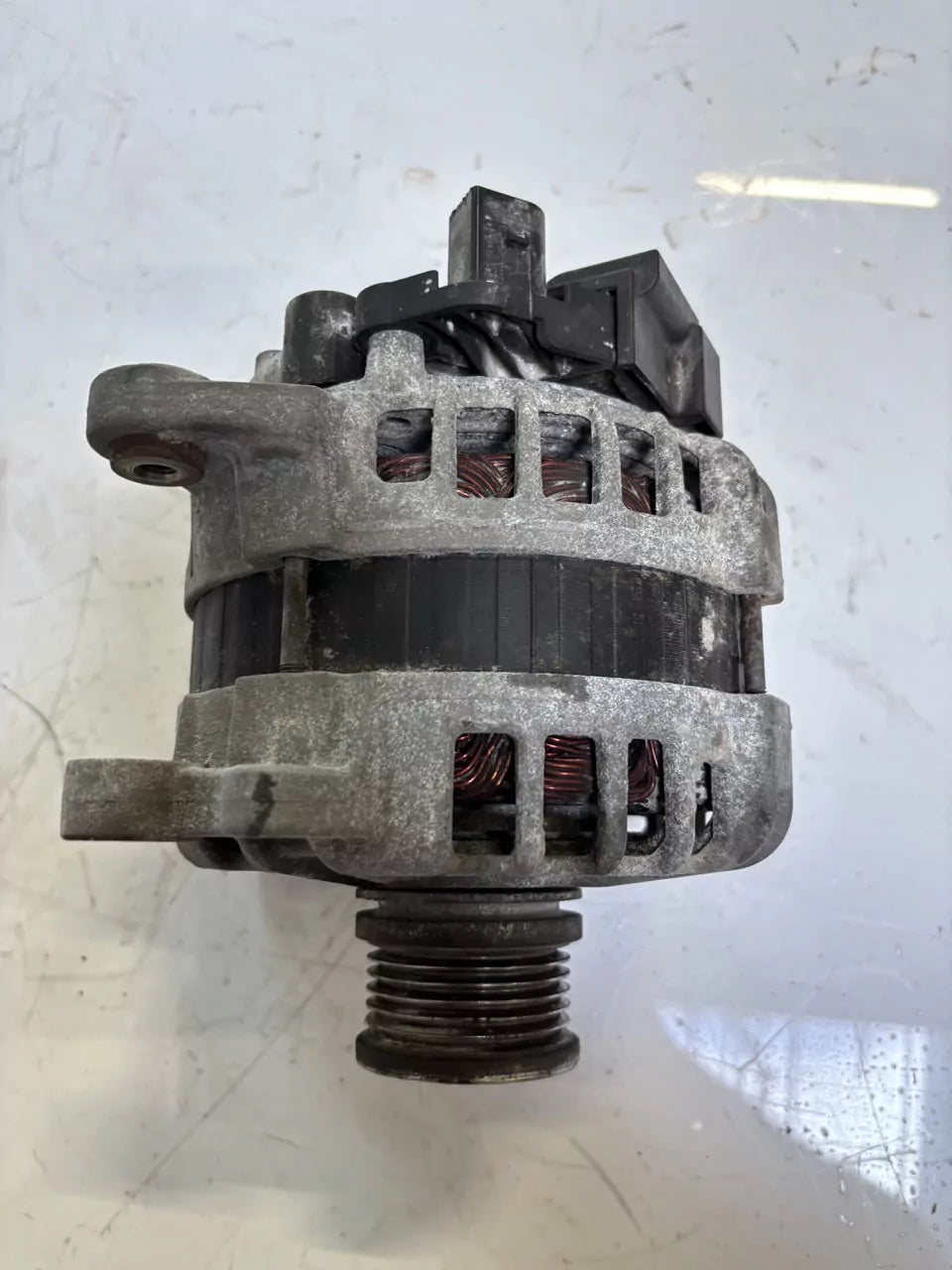 Alternador Audi Skoda Volkswagen A3 Octavia Golf 1.6 TDI CLHA CLH 03L903023K