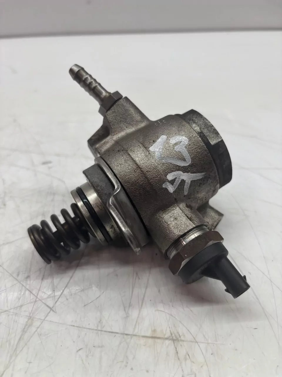 Bomba de combustible Audi Q5 8RB 3.2 FSI CALB CAL 06E127025S