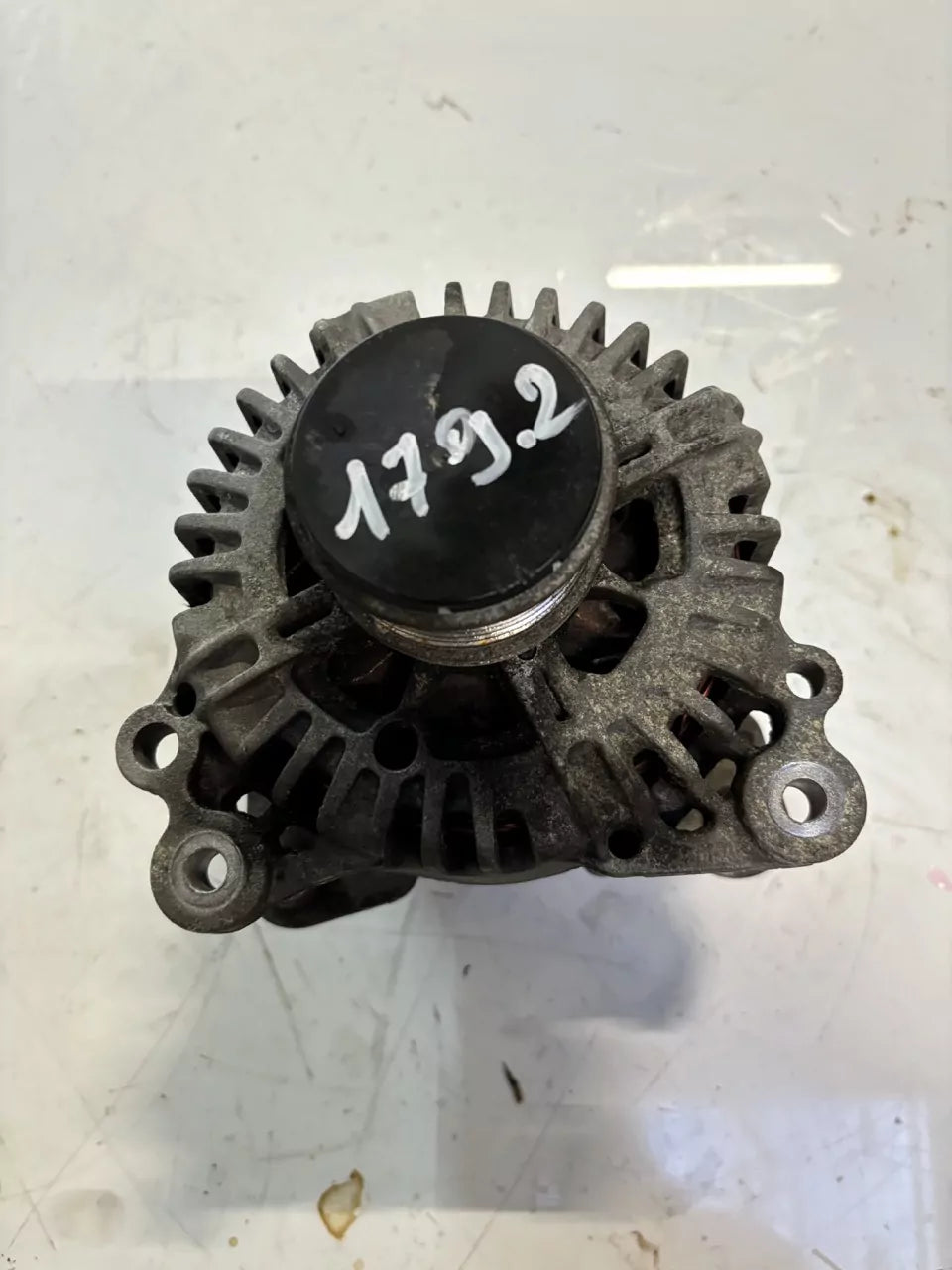 Alternador Volkswagen Audi A3 Eos Golf Passat Tiguan 2.0 TDI CBAB CBA 06F903023C