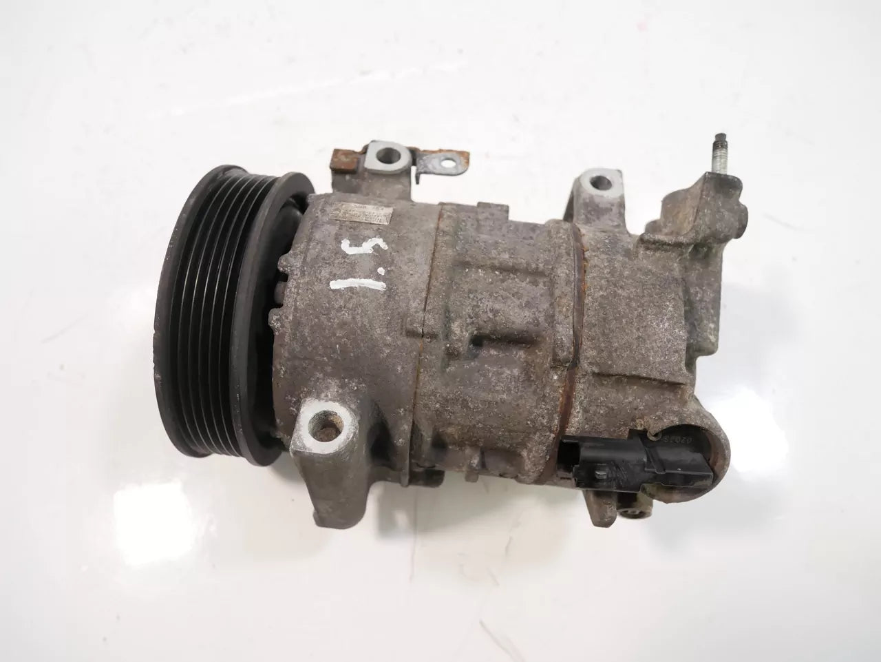 Compresor de aire acondicionado Citroen Peugeot 1.6 THP 5FV EP6CDT 5F02 447190-8112