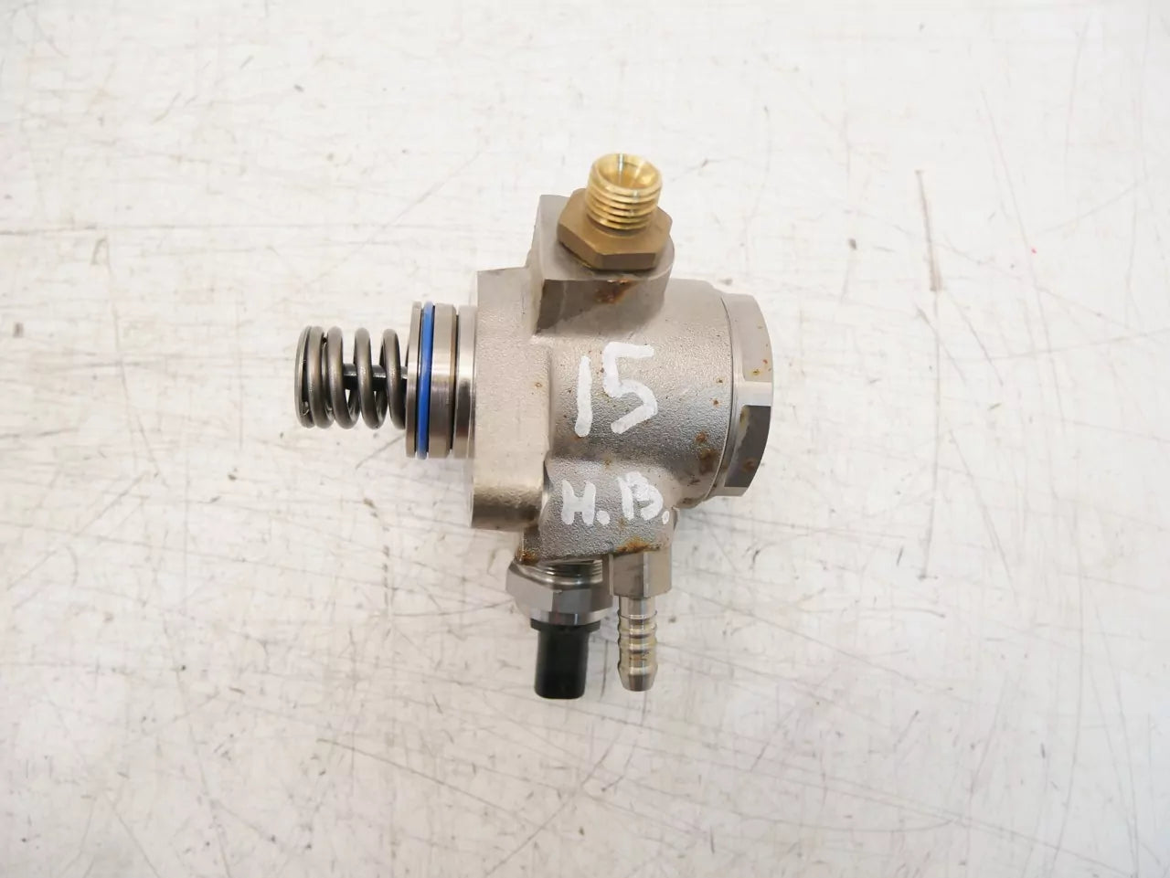 Bomba de combustible Volkswagen Audi Golf VII A3 1.4 TFSI CUKB CUK 04E127026D