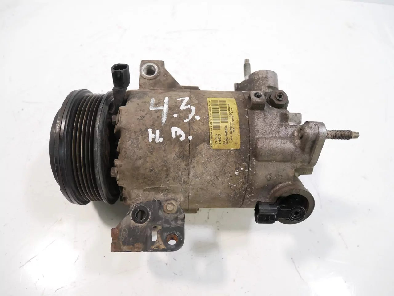 Compresor de aire acondicionado Ford Fiesta MK6 1.0 EcoBoost SFJC C10FD0X C1B1-19D629-BA