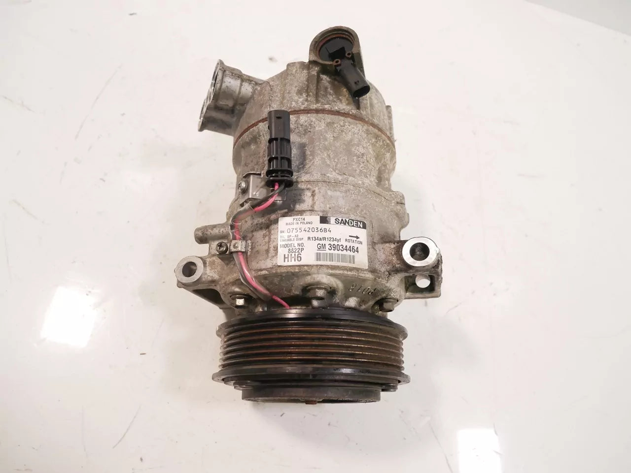 Compresor de aire acondicionado Opel Astra K 1.6 CDTI B16DTR LVK 39157291