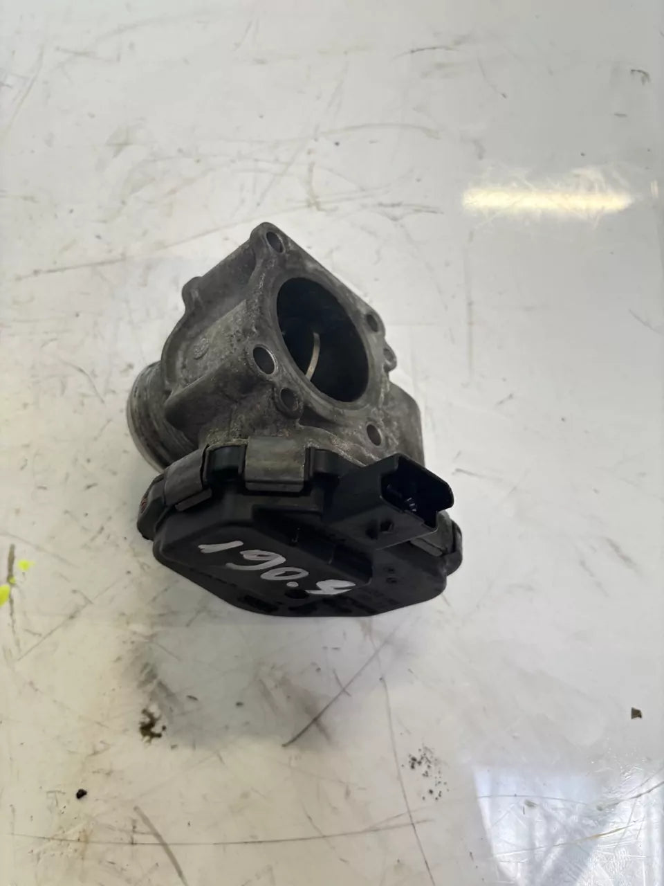 Mariposa Volvo V40 525 1.6 D2 D4162T 9673534480