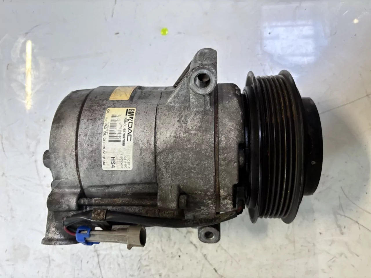 Compresor de aire acondicionado Opel Astra Insignia Zafira Mokka 1.8 gasolina A18XER 13339088