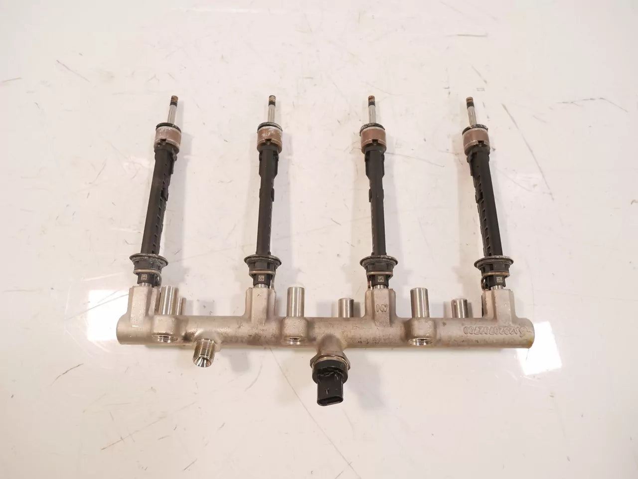 Rampa inyectora Mercedes-Benz Clase A W177 1.3 M282.814 282.814 A2820702600