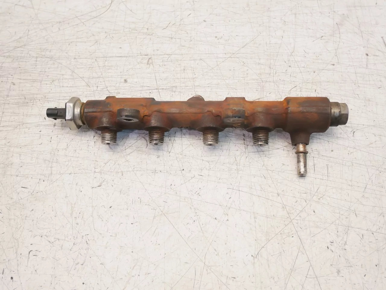 Tubo de raíl Citroen Peugeot 1.5 BlueHDI YHY DV5RD YH01 9821399680