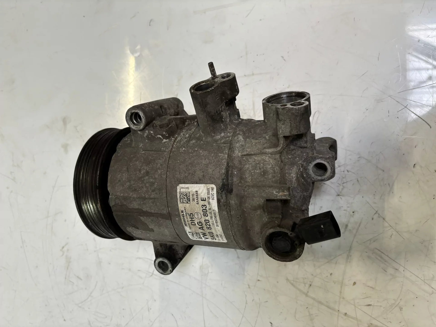 Compresor de aire acondicionado Audi Seat Volkswagen Q3 Alhambra CC 2.0 TDI CUWA CUW 5K0820803E