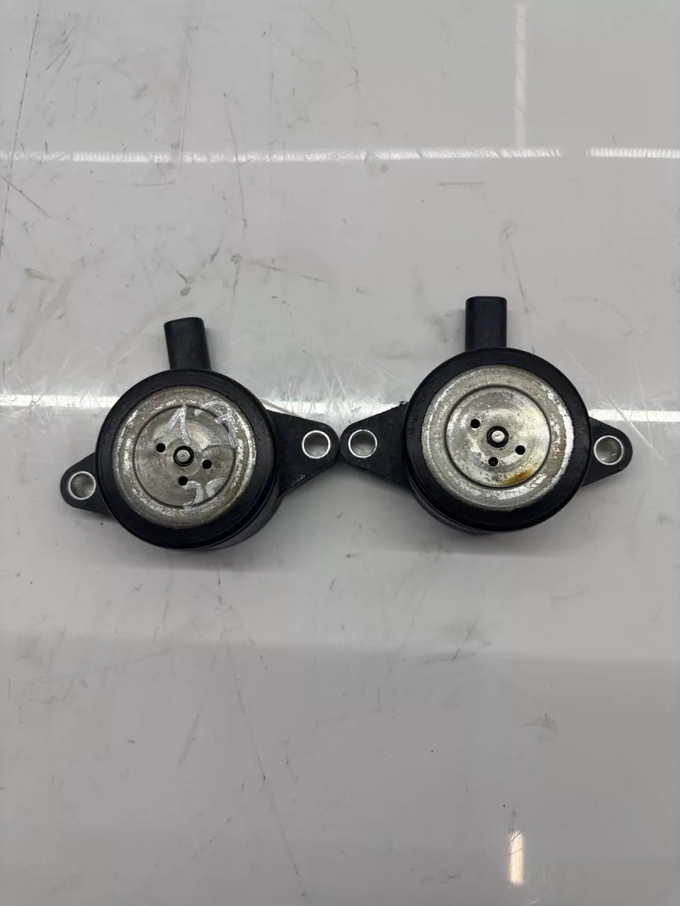 Válvula solenoide Jaguar F-Pace X761 2.0 Ti4 PT204 AJ20P4 T4N32636