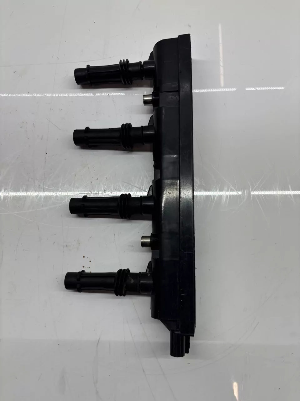 Bobina de encendido Opel Corsa D 1.2 gasolina A12XER LDC 55579072