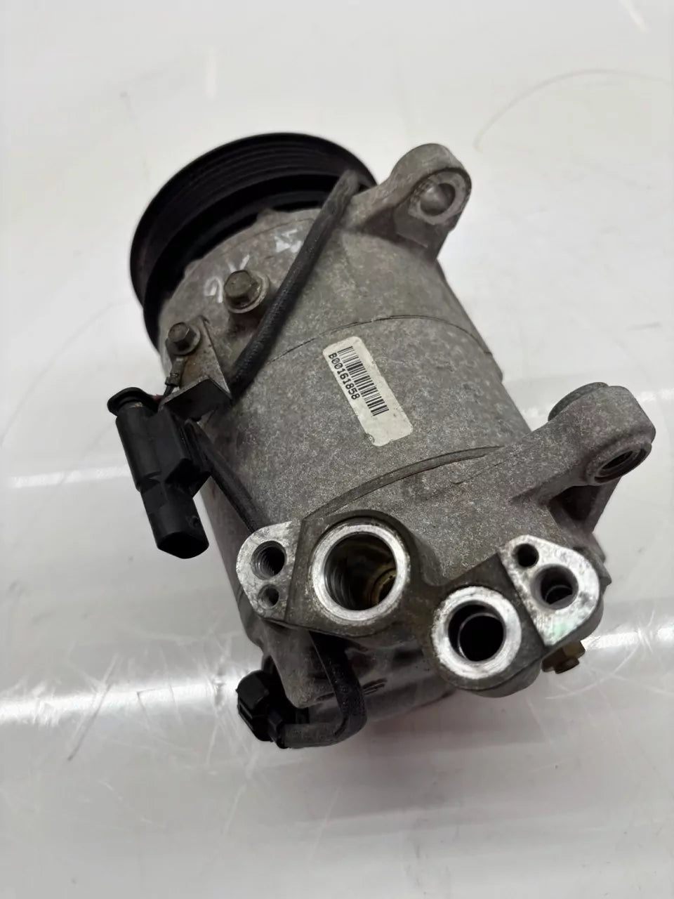 Compresor de aire acondicionado BMW Serie 5 F10 F11 2.0 d 518d B47D20A B47 64525A3F1D2