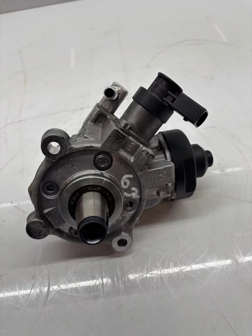 Bomba de alta presión BMW Serie 5 F10 F11 2.0 d 518d B47D20A B47 8511626