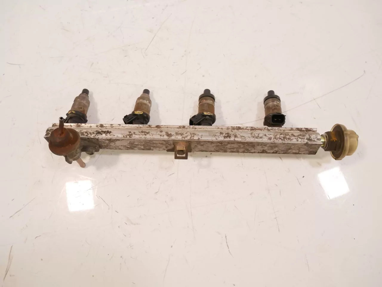 Barra de inyectores Honda Civic VI 1.6 16V D16W3 16620P1JG00