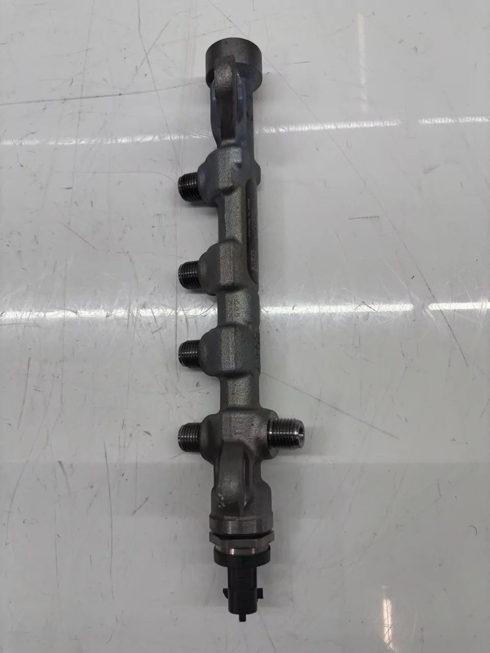 Tubo de carril Opel Astra Cascada Insignia Zafira 2.0 CDTi A20DTH LBS 55576177