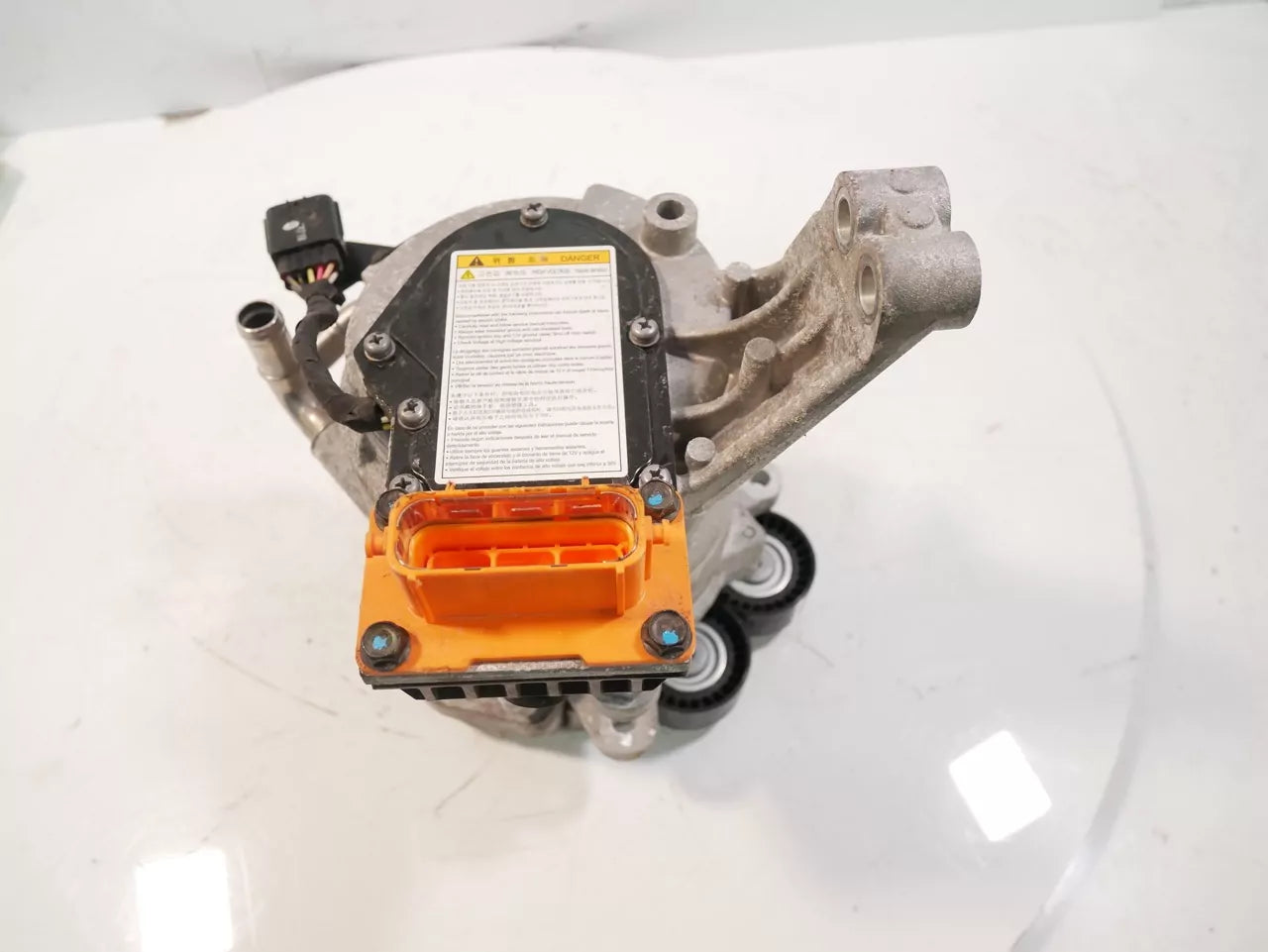 Alternador Hyundai Santa FE IV TM 1.6 T-GDI Hybrid G4FT 37390-2M900