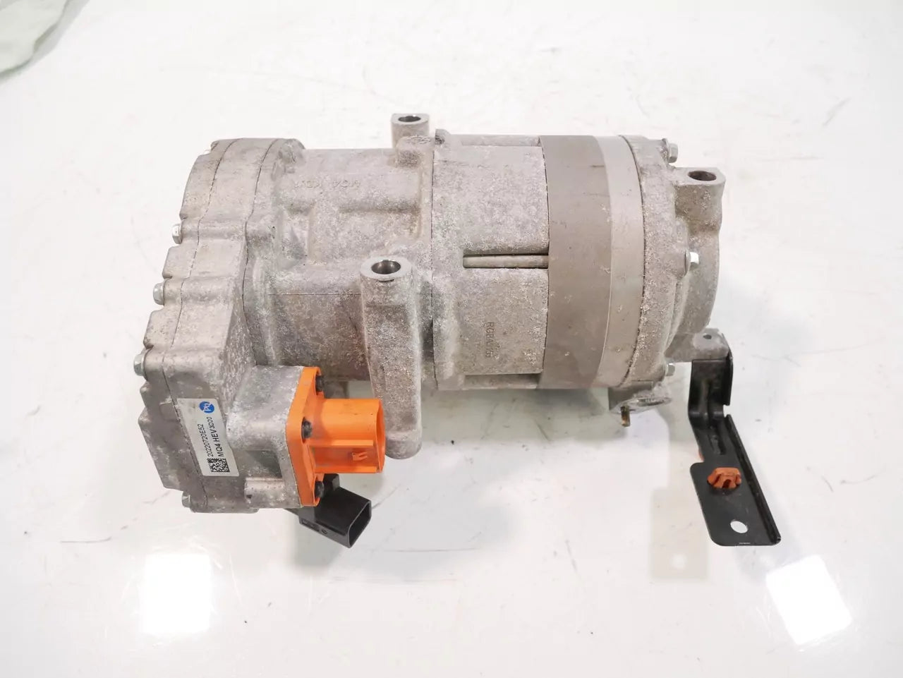 Compresor de aire acondicionado Hyundai Santa FE IV TM 1.6 T-GDI Hybrid G4FT CA600TMHAA05