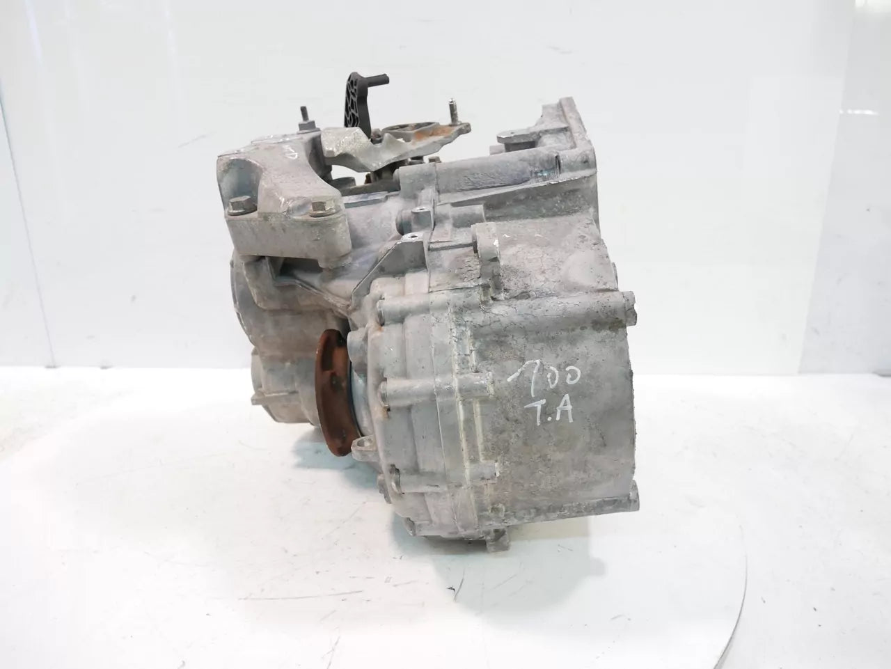 Caja de cambios manual Skoda Yeti 5L 2,0 TDI CFJA CFJ 02Q300013T NFM 6 velocidades