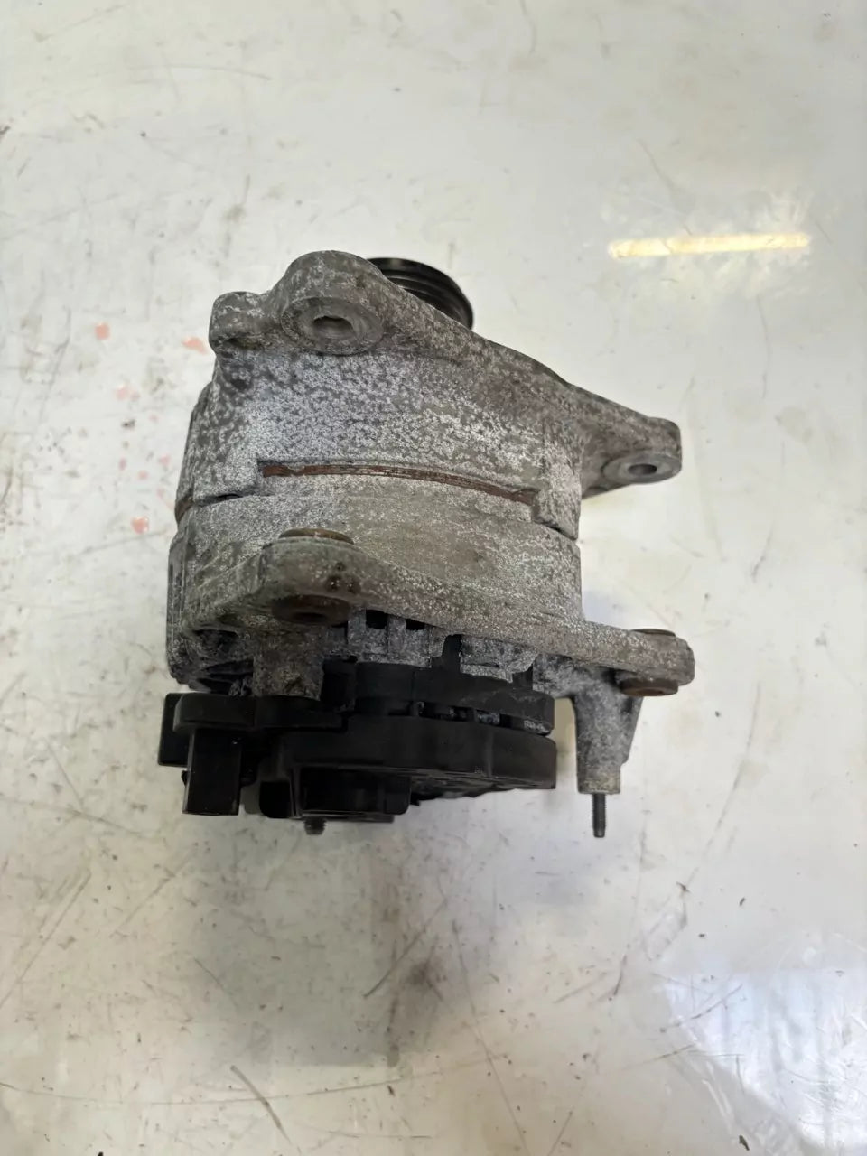 Alternador Skoda Volkswagen Fabia Roomster New Beetle 1.9 TDI BSW 038903023L