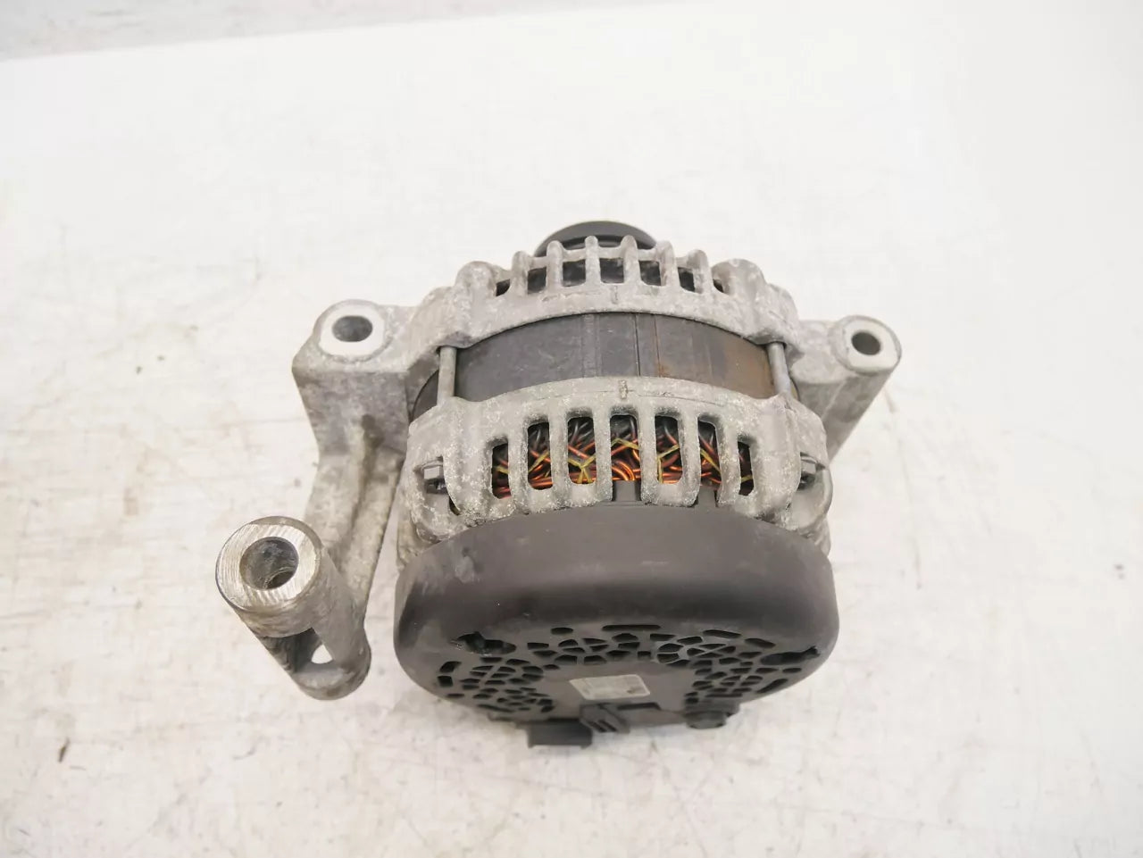 Alternador Opel Astra K 1,4 Turbo T B14XFT LE2 13513070