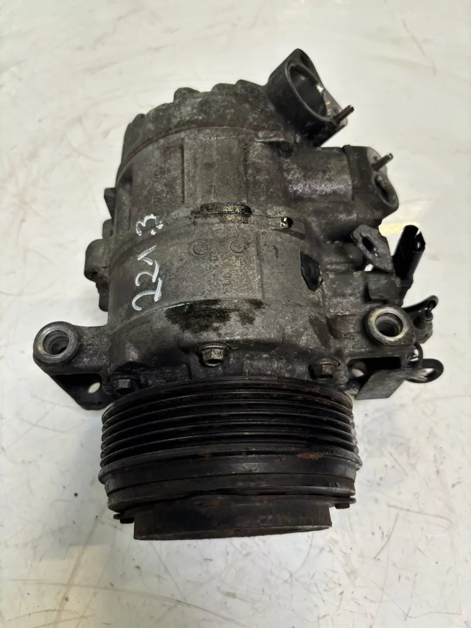 Compresor de aire acondicionado BMW Serie 3 E90 E91 E92 E93 2.0 d 320d N47D20A N47 6987862
