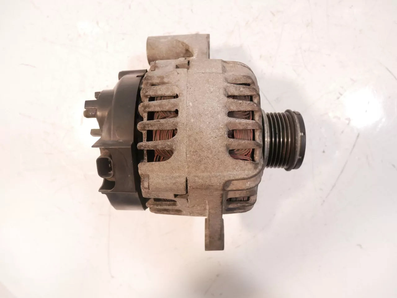 Alternador Opel Insignia Astra Zafira 2.0 CDTi A20DTH LBS 13502581
