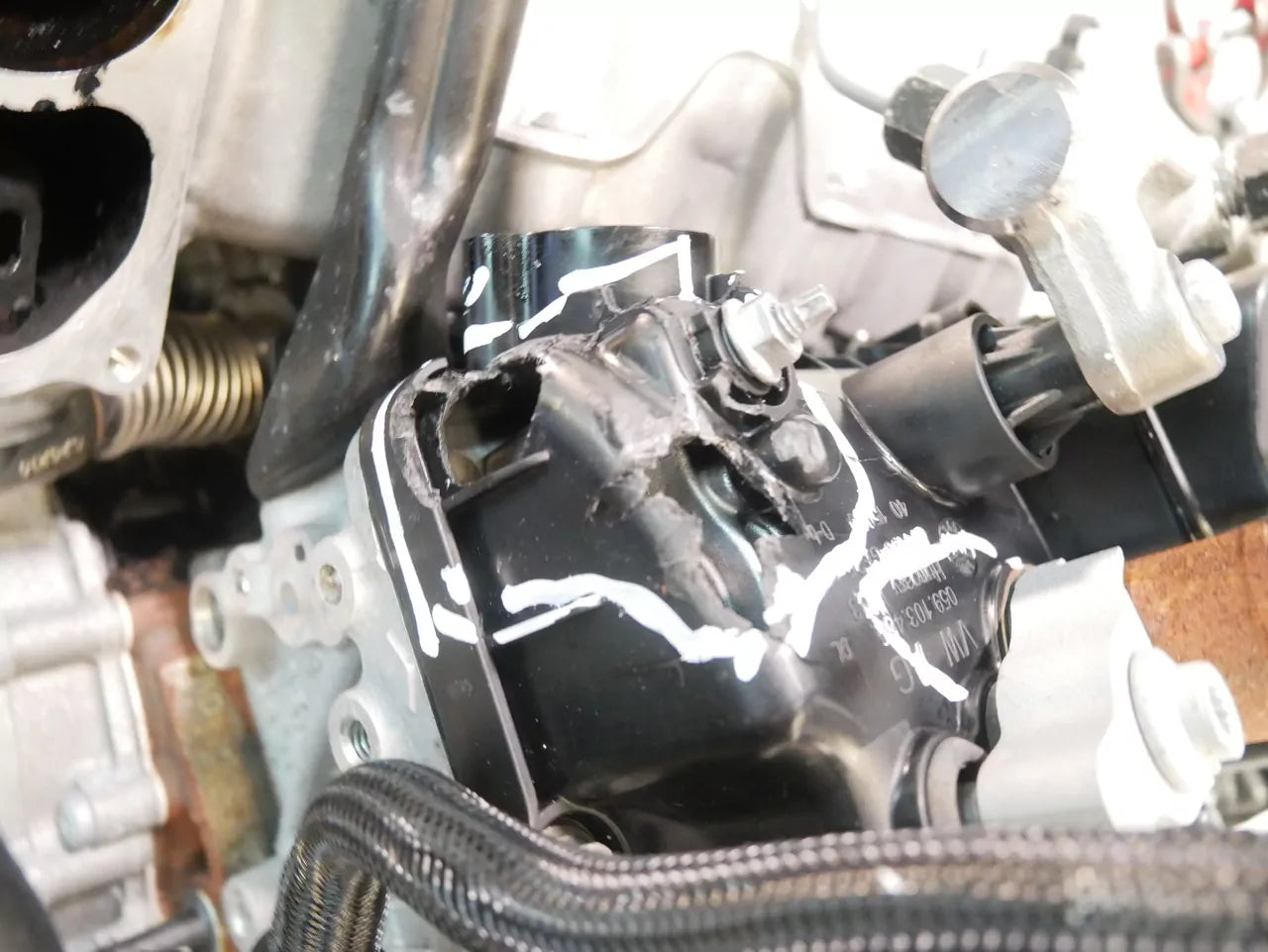 Motor Volkswagen Touareg CR7 3.0 TDI DPYD DPY 059100041M