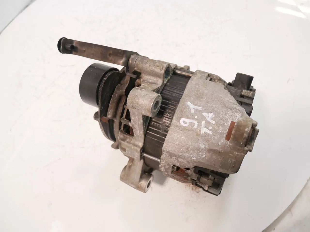 Alternador BMW Serie 3 G20 3.0 330 d B57D30A B57 8571358