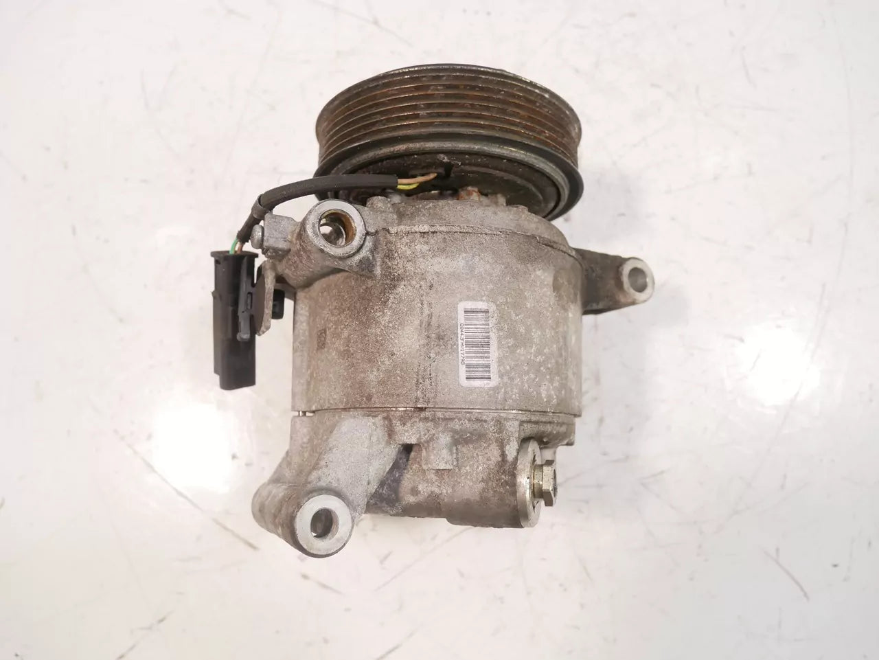 Compresor de aire acondicionado Opel Corsa F P2J0 1.2 F12XEL EB2AD HMH 88310-YV020-E