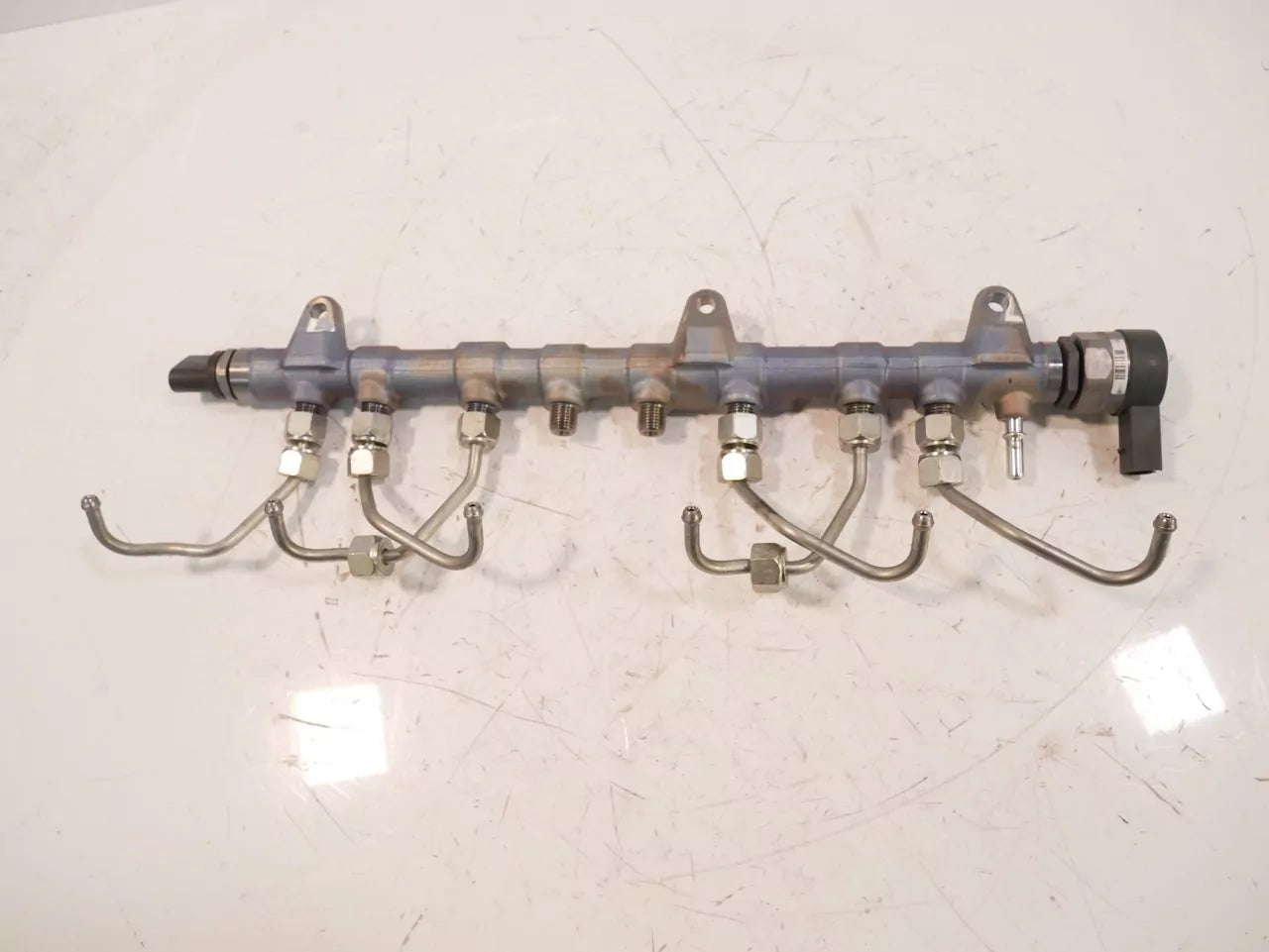 Tubo de raíl BMW Serie 8 G14 G15 G16 3.0 840 d B57D30B B57 8571569