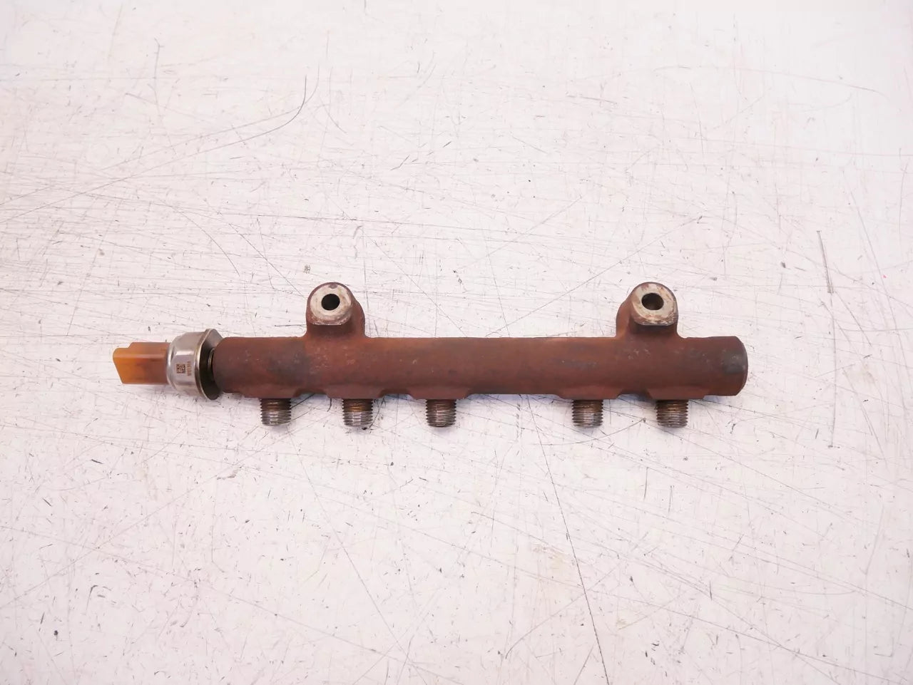 Tubo de raíl Citroen Peugeot 1.6 HDI D BH02 BHW DV6FE 9824940080