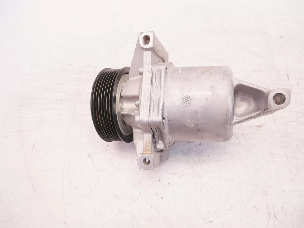 Compresor de aire acondicionado Dacia Sandero Duster 1.0 TCE H4D470 H4D 926008469R