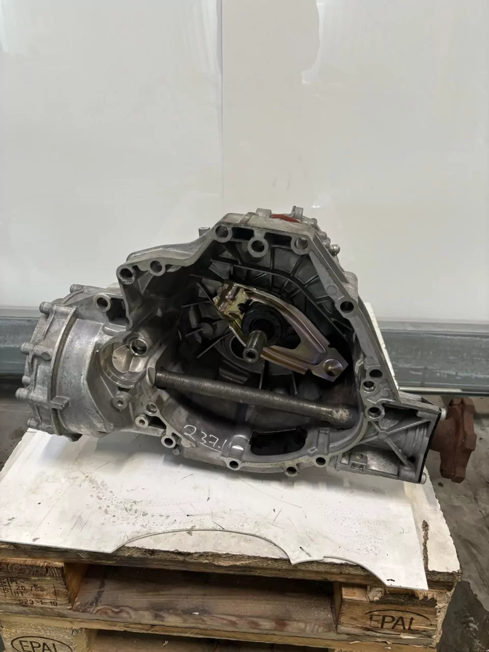 Caja de cambios Caja de cambios manual Audi A5 A6 2.0 TDI CGLC CGL 6 velocidades NEJ 0B1300028J