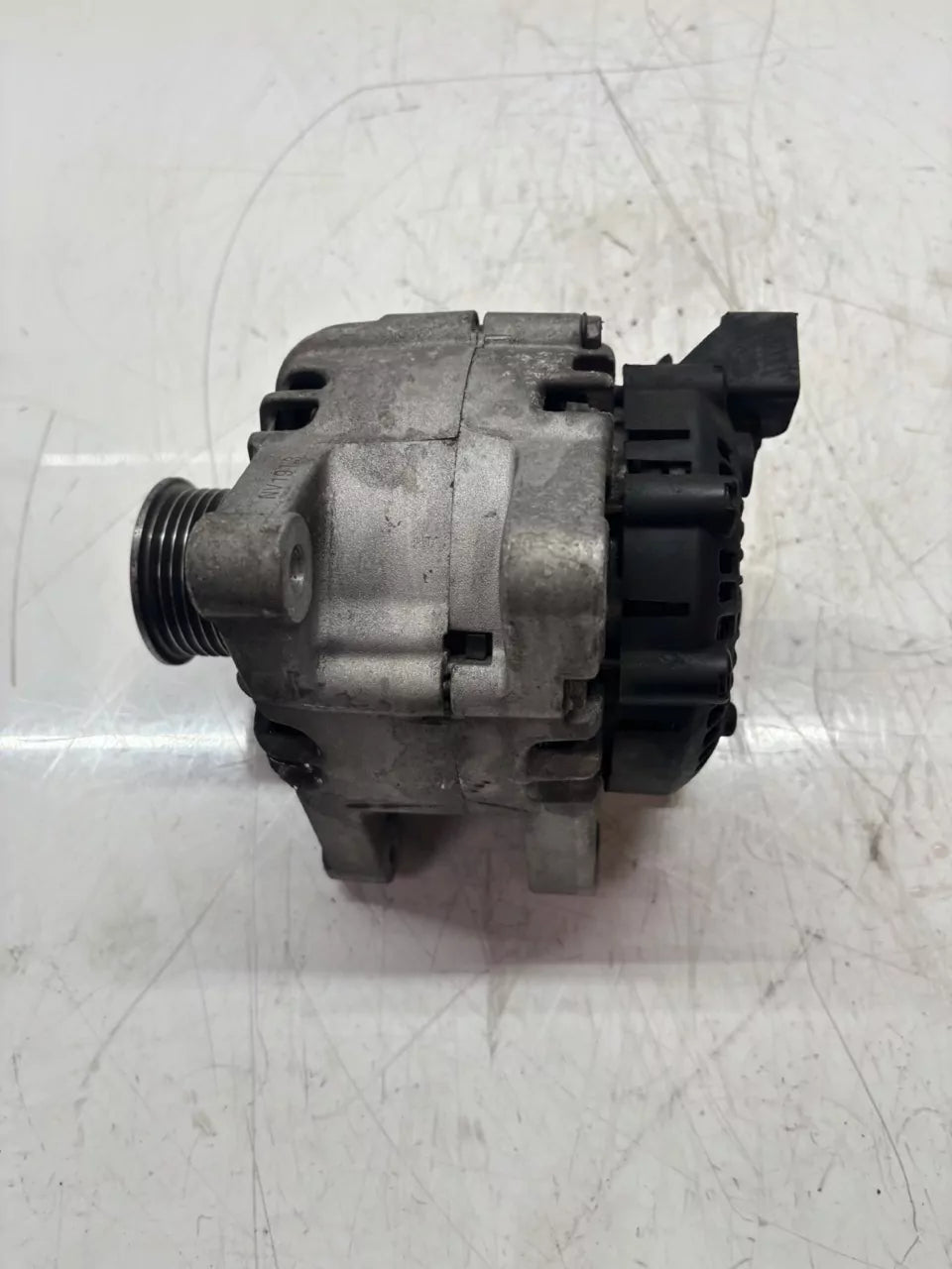 Alternador Ford C-Max Focus 1.5 TDCI XWDB C15DSOX AV6N-10300-DD